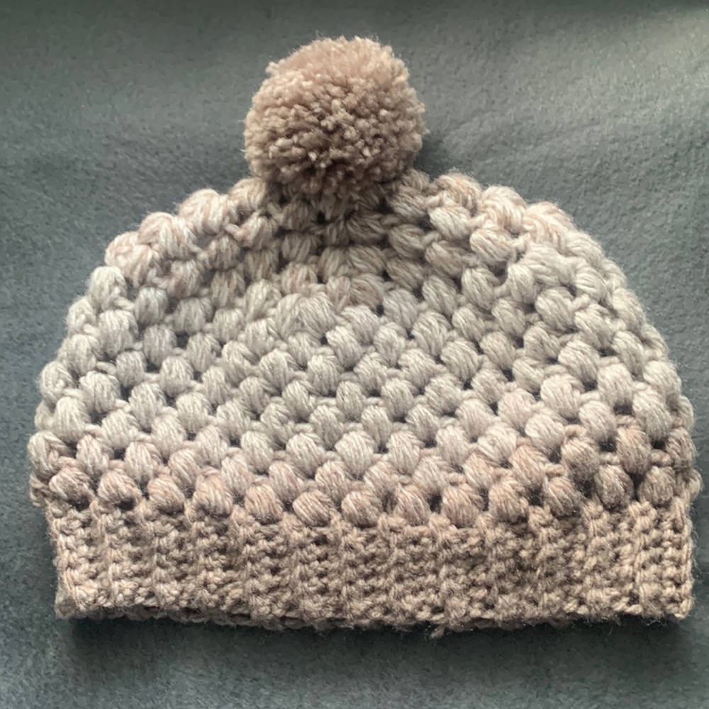 Mocha Gray Bobble Beanie w/ Pom